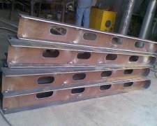 关于膜结构车棚钢梁的维护进行